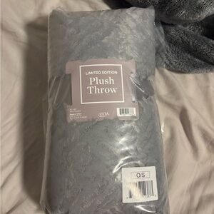 Ulta Beauty Limited Edition Silver Plush Throw